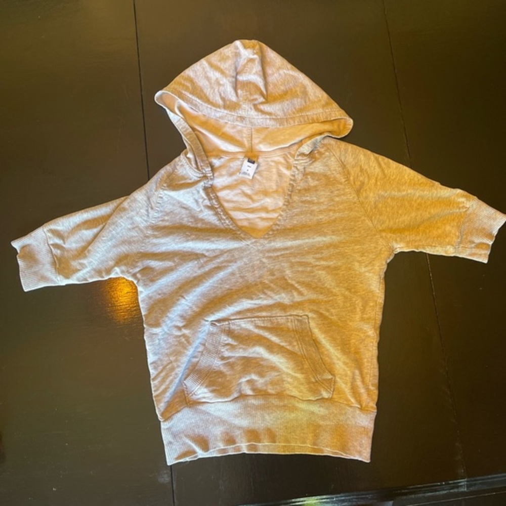 Gap Small Hooded T—Shirt Y2K Look